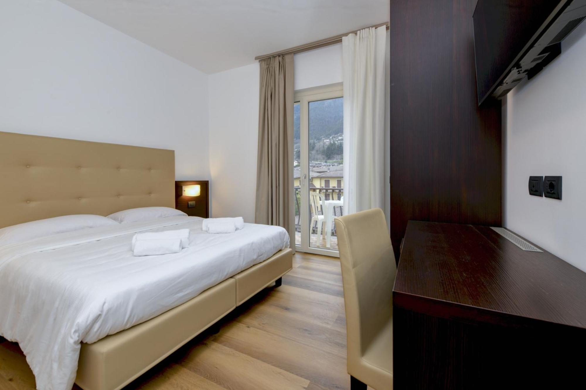 Hotel Bellavista Tignale Eksteriør billede