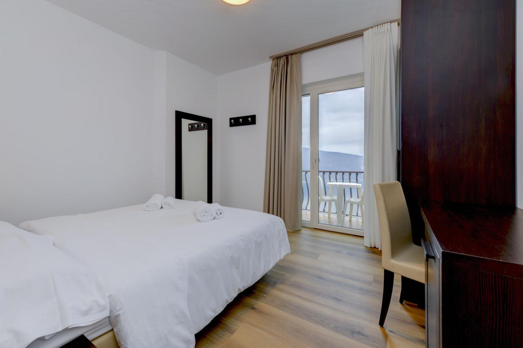 Hotel Bellavista Tignale Eksteriør billede