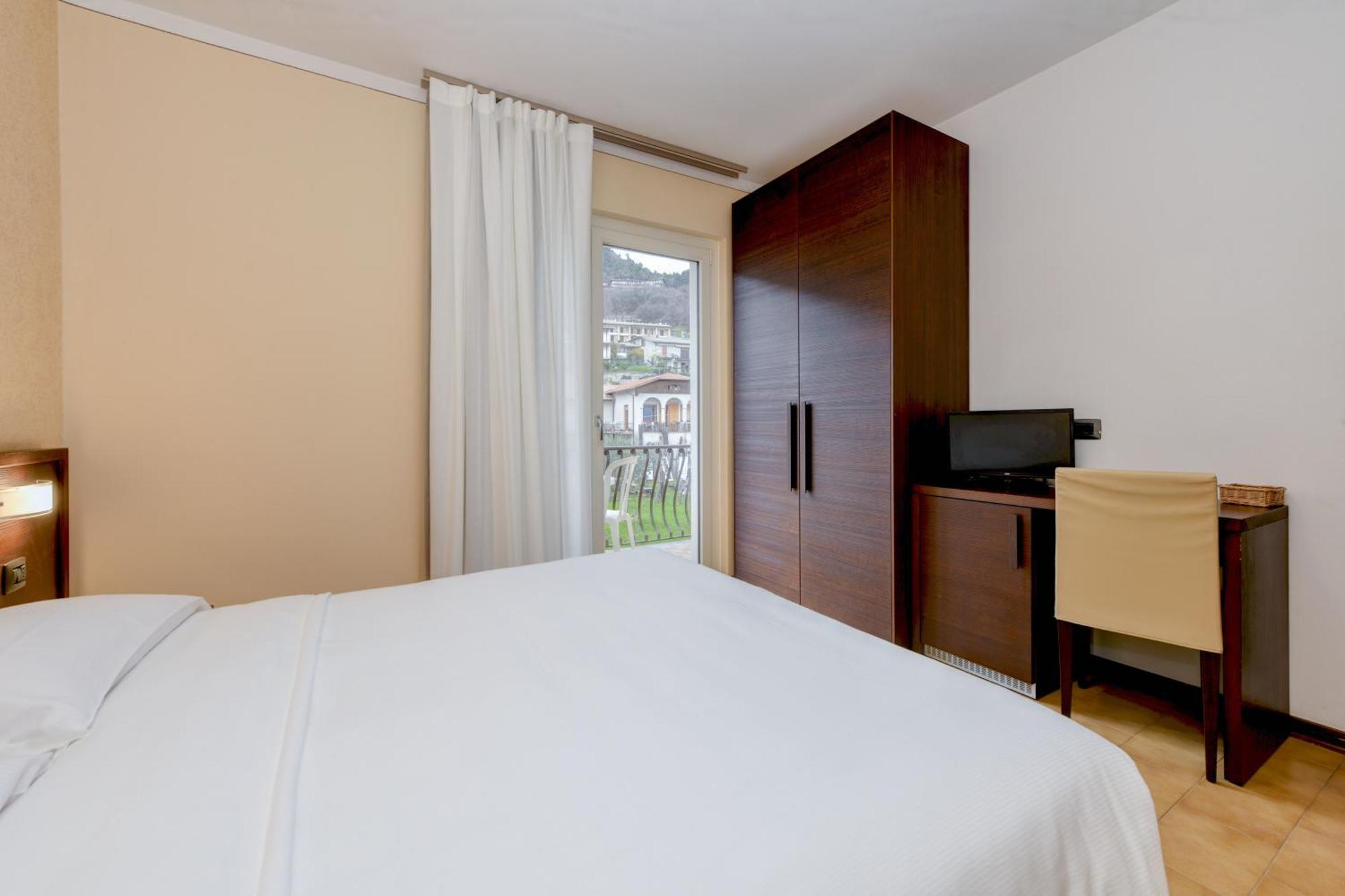 Hotel Bellavista Tignale Eksteriør billede