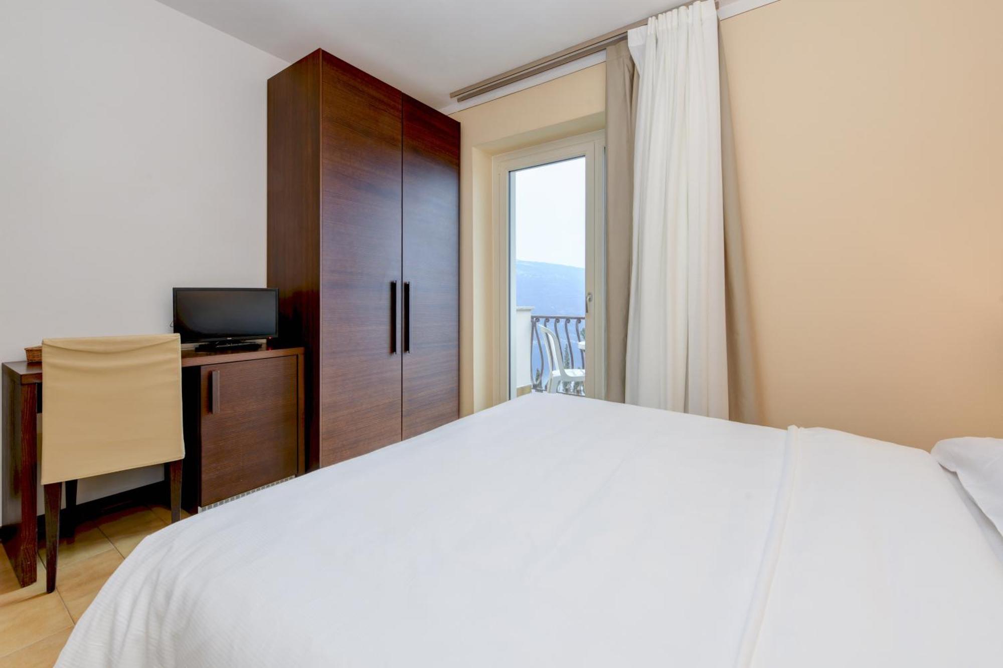 Hotel Bellavista Tignale Eksteriør billede