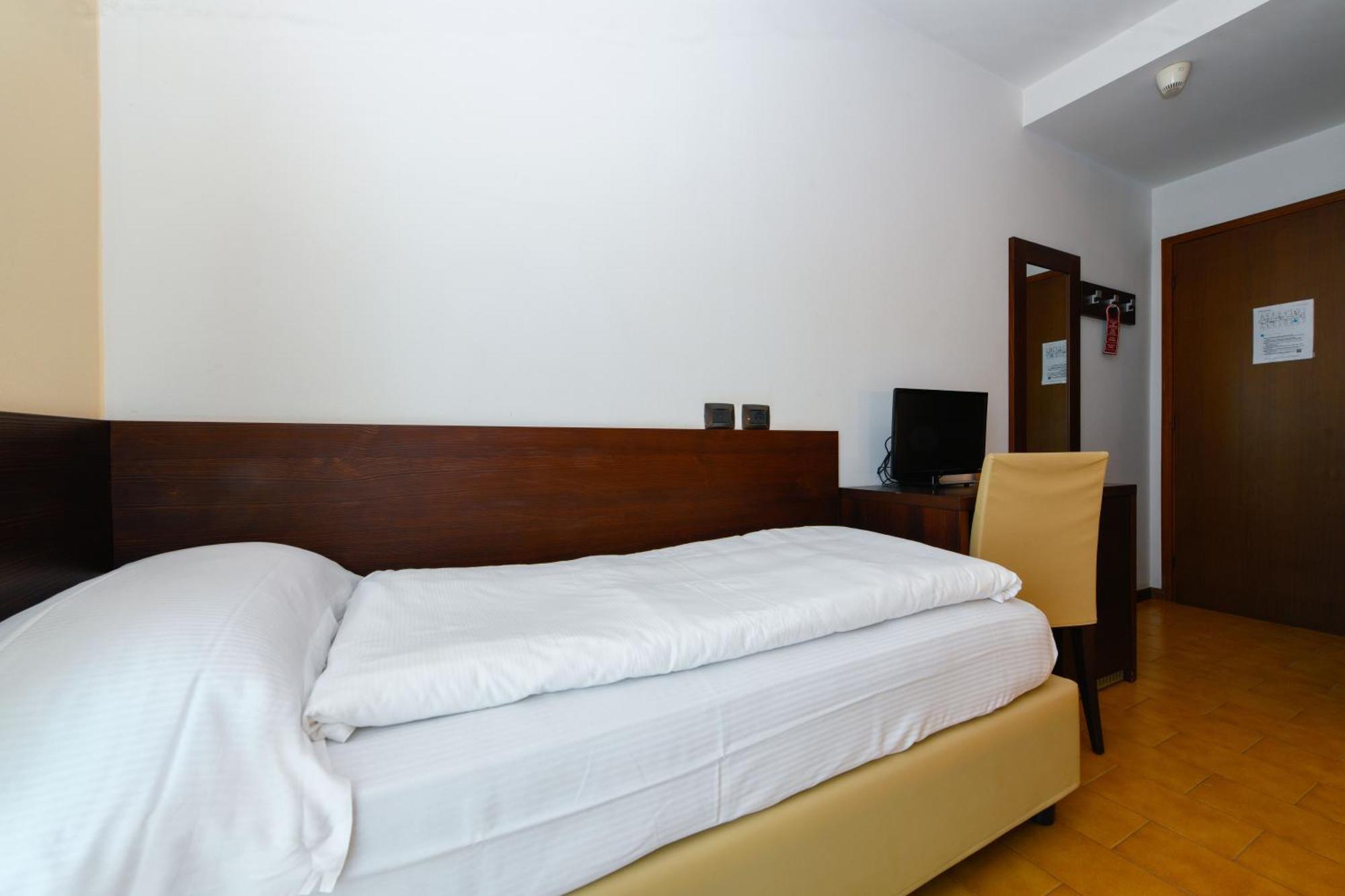 Hotel Bellavista Tignale Eksteriør billede