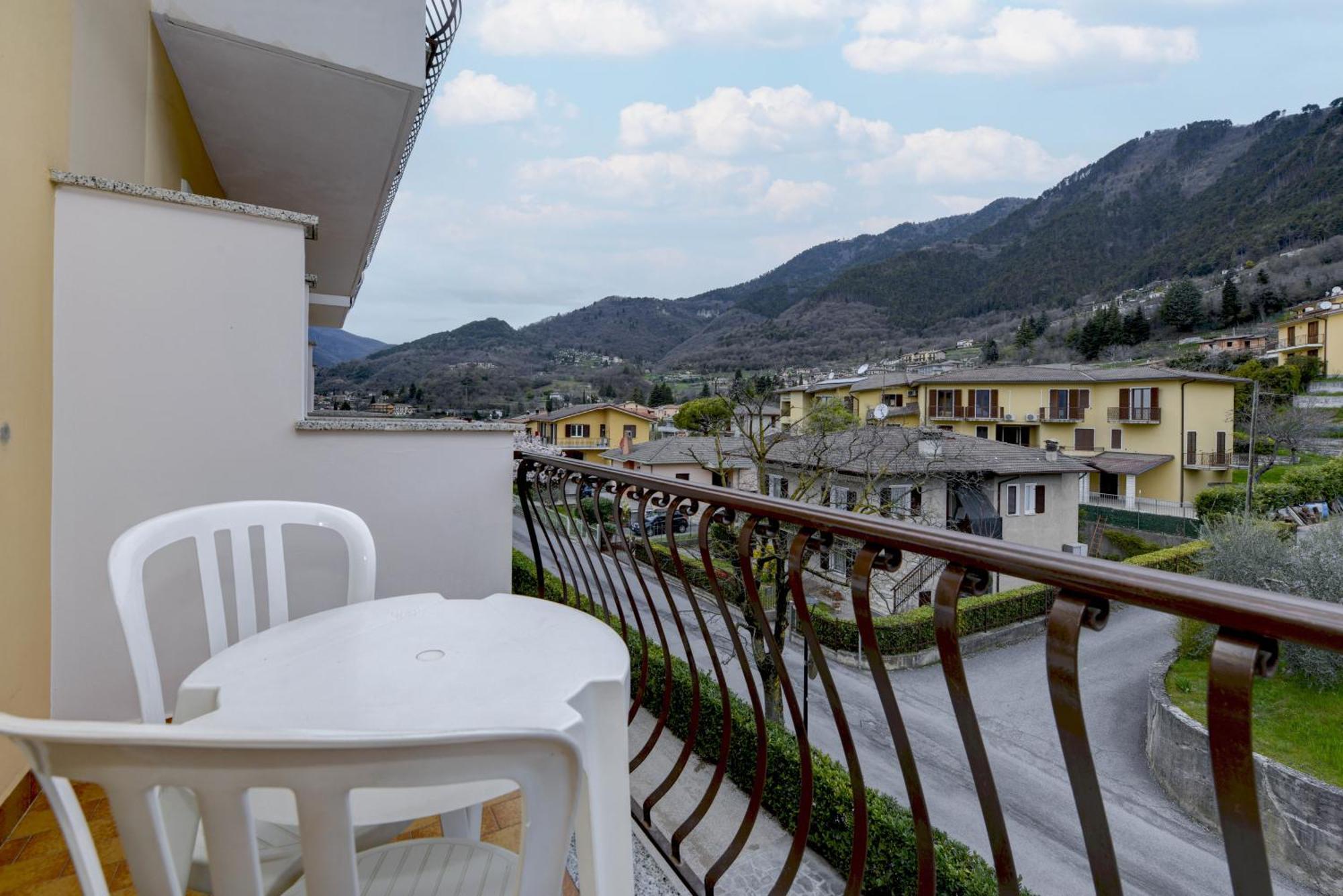 Hotel Bellavista Tignale Eksteriør billede