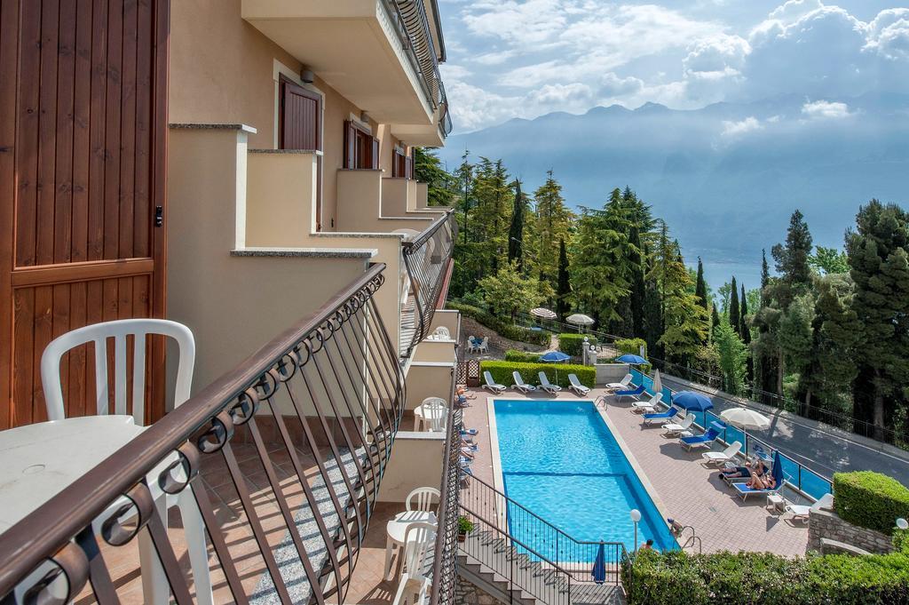 Hotel Bellavista Tignale Eksteriør billede