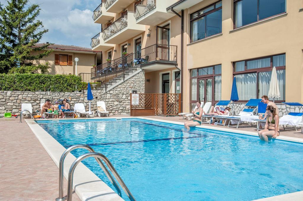 Hotel Bellavista Tignale Eksteriør billede